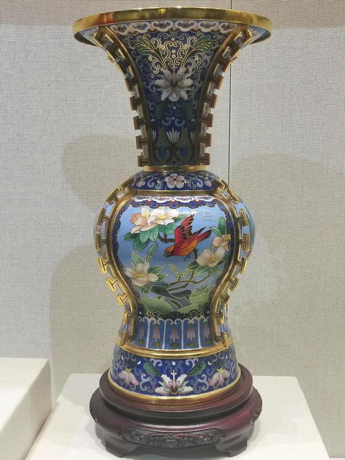 景泰藍(lán) 掐絲琺瑯的流光溢彩——探訪北京琺瑯廠，領(lǐng)略其精美絕倫
